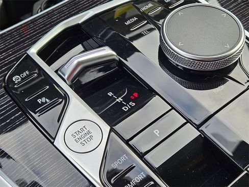 New 2026 BMW X5 xDrive40i w/ M Sport Package image 16