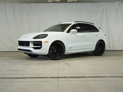New 2026 Porsche Cayenne GTS image 1