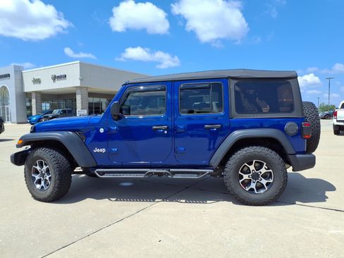 Certified 2019 Jeep Wrangler Unlimited Sport S AWD/4WD image 32