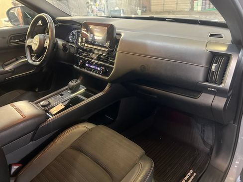 Used 2025 Nissan Pathfinder Rock Creek AWD/4WD image 18