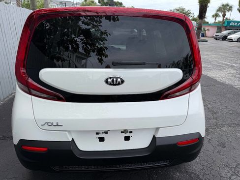 Used 2021 Kia Soul LX FWD image 13