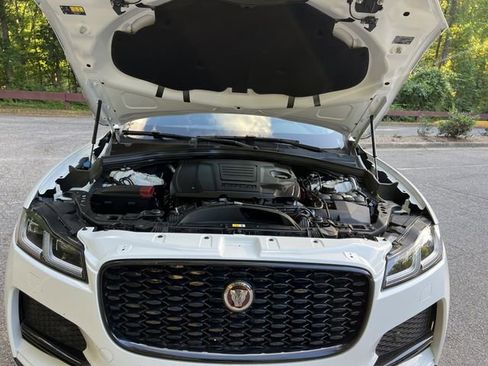 Used 2022 Jaguar F-PACE S AWD/4WD image 7