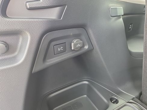 New 2025 Honda Pilot Touring image 43