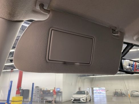 Used 2020 Nissan Frontier SV image 37