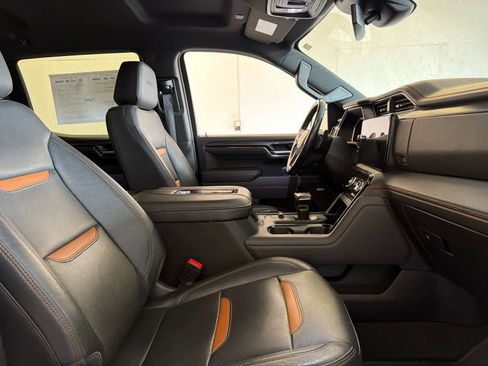 Used 2022 GMC Sierra 1500 AT4 w/ Sierra Safety Plus Package image 25