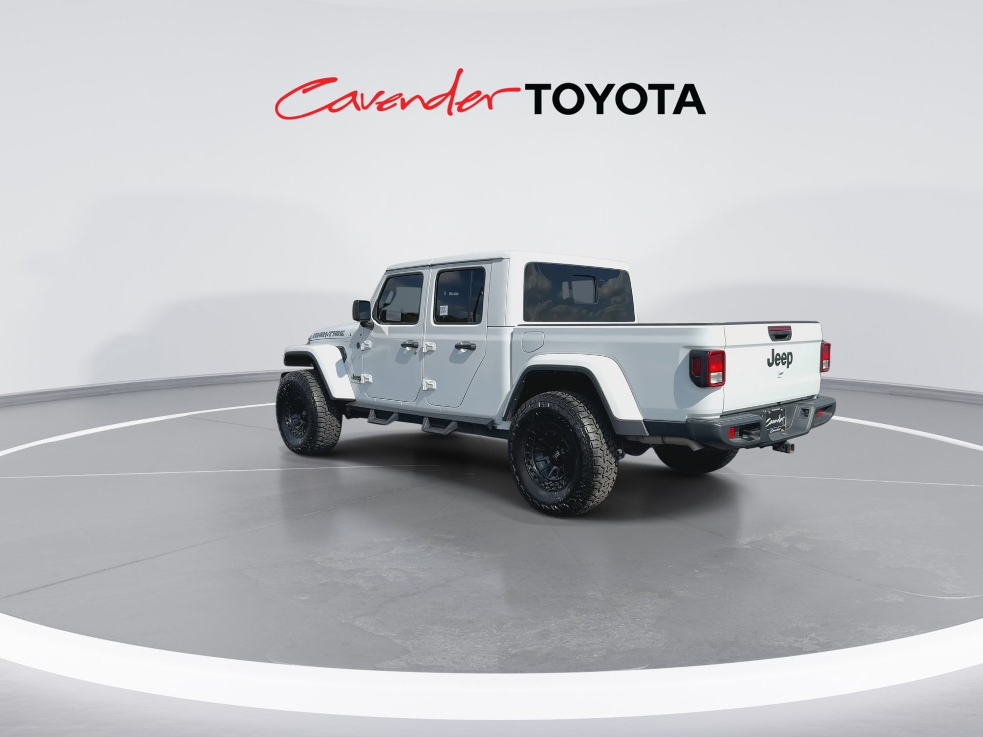 Used 2025 Jeep Gladiator Sport AWD/4WD image 6