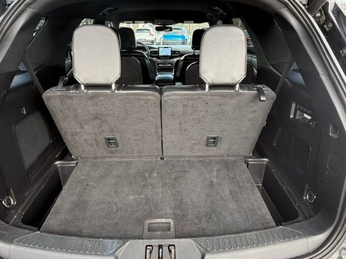 Used 2020 Ford Explorer Limited image 41