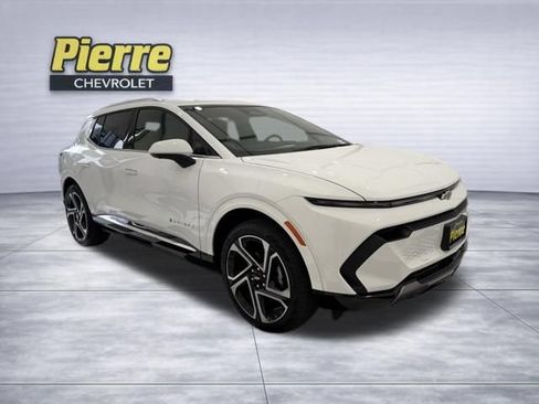 New 2026 Chevrolet Equinox EV LT w/ Convenience Package II AWD/4WD image 8
