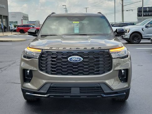 New 2026 Ford Explorer ST-Line AWD/4WD image 2