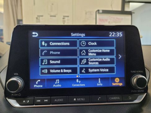 Used 2025 Nissan Sentra SV w/ All-Weather Package FWD image 25