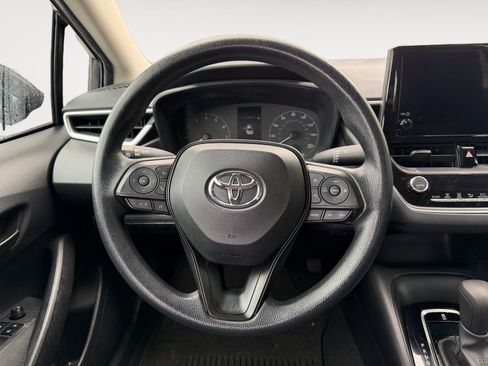 Used 2024 Toyota Corolla LE FWD image 12