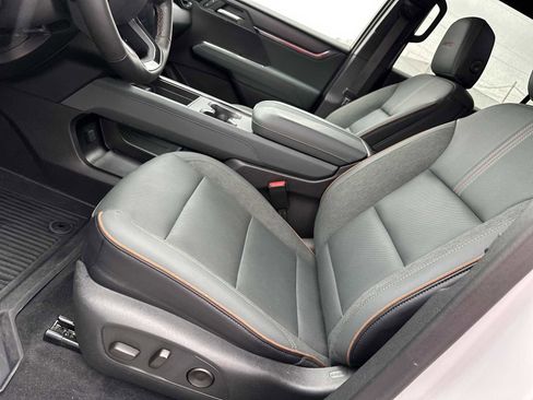 Used 2025 GMC Acadia AT4 w/ LPO, Floor Liner Package AWD/4WD image 10