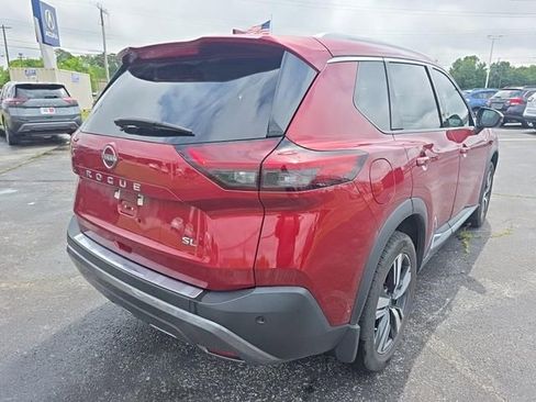 Used 2023 Nissan Rogue SL w/ SL Premium Package FWD image 2