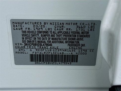 Certified 2025 Nissan Kicks Play S image 32