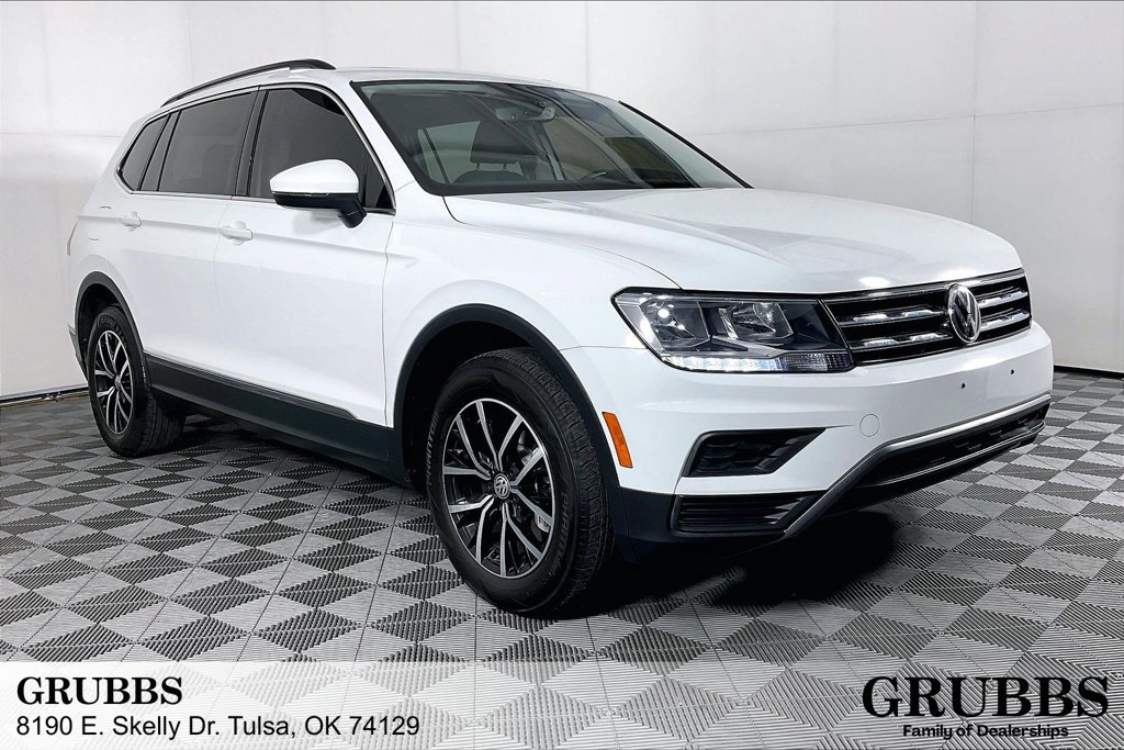 Used 2021 Volkswagen Tiguan SE w/ Panoramic Sunroof Package FWD image 1