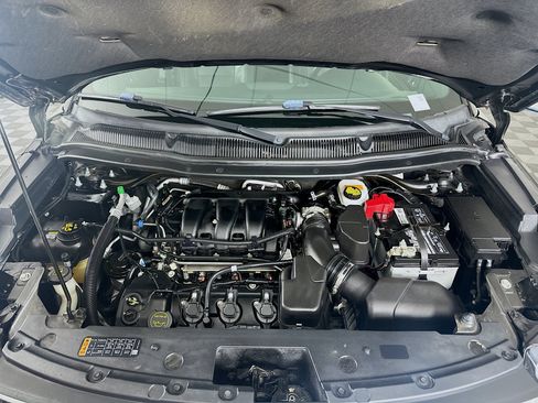 Used 2018 Ford Explorer Limited FWD image 35
