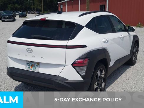 Used 2025 Hyundai Kona SEL FWD image 3