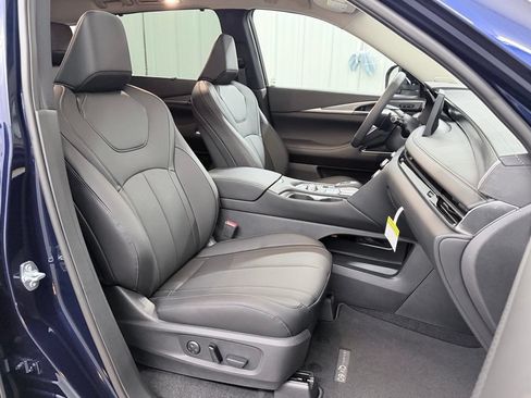 Certified 2026 INFINITI QX60 Luxe w/ Cargo Package FWD image 47