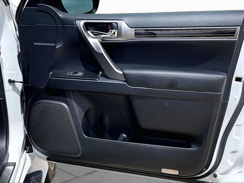 Used 2022 Lexus GX 460 Premium AWD/4WD image 23