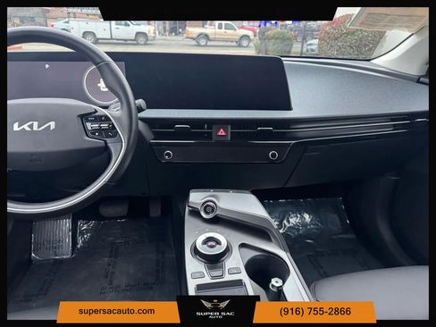 Used 2024 Kia EV6 Light RWD image 22