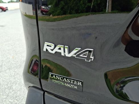 Used 2023 Toyota RAV4 LE AWD/4WD image 29