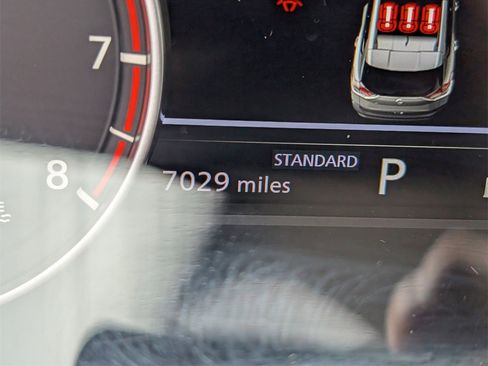 Used 2023 Nissan Rogue SV image 13