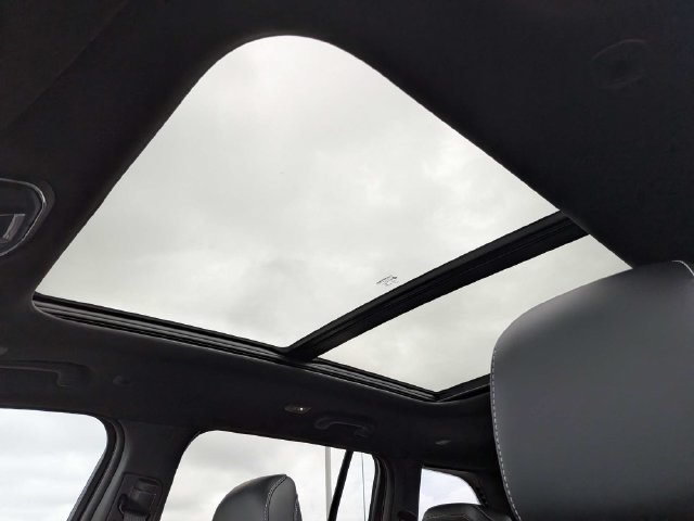 New 2027 Jeep Grand Cherokee Limited AWD/4WD image 23