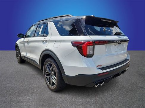 New 2025 Ford Explorer ST image 4