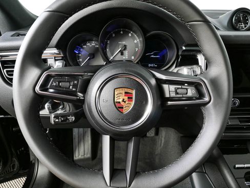 New 2026 Porsche Macan AWD/4WD image 10
