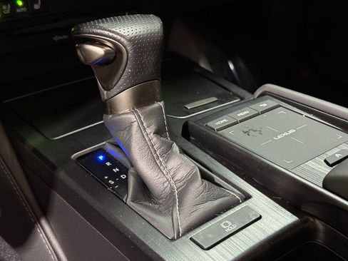 Used 2022 Lexus ES 350 F Sport image 15