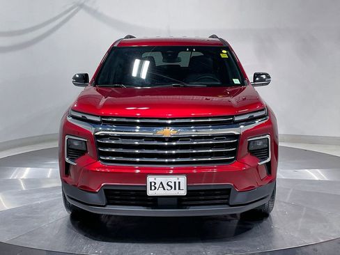 Used 2026 Chevrolet Traverse LT AWD/4WD image 9