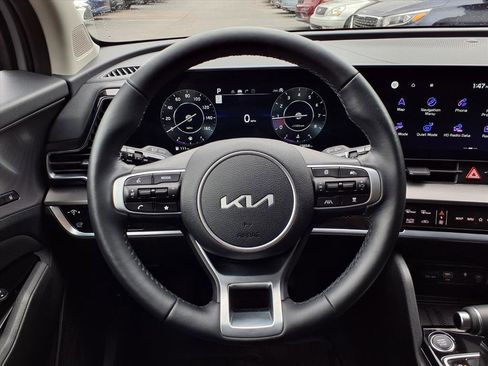 Used 2025 Kia Sportage SX image 14