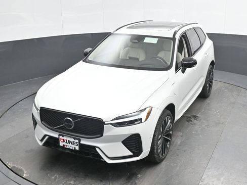 New 2026 Volvo XC60 T8 Ultra w/ Climate Package AWD/4WD image 33