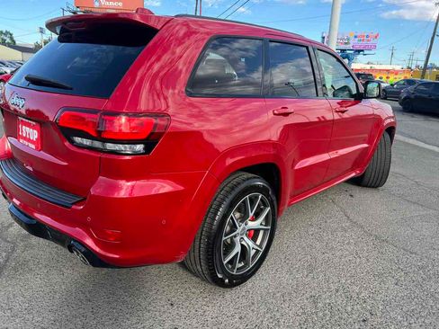 Used 2017 Jeep Grand Cherokee SRT AWD/4WD image 5