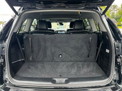 Used 2017 Toyota Highlander Limited image 33