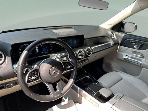 Used 2022 Mercedes-Benz GLB 250 image 23