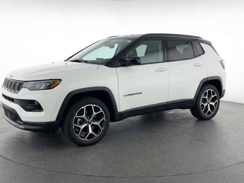 Used 2025 Jeep Compass Limited image 2