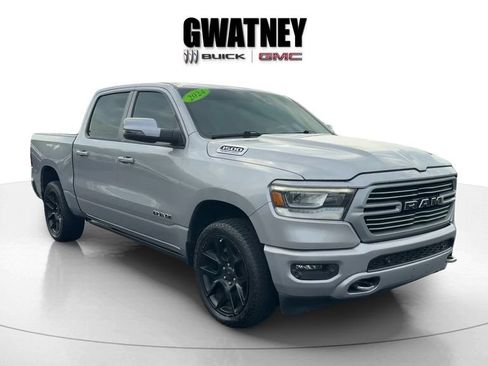 Used 2024 RAM 1500 Laramie AWD/4WD image 3