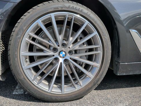 Used 2020 BMW 540i w/ Convenience Package RWD image 13