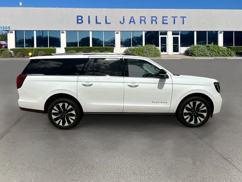 New 2026 Ford Expedition Max Platinum w/ Driver's Package AWD/4WD image 3