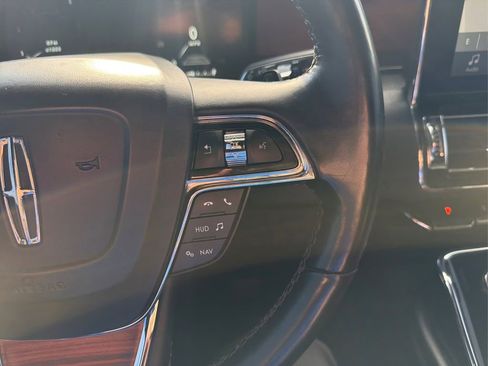 Used 2019 Lincoln Navigator L Reserve AWD/4WD image 31
