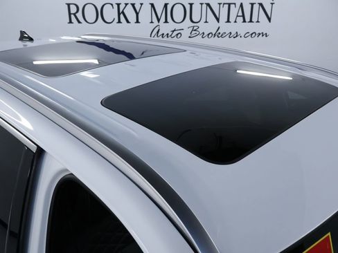 Used 2022 Hyundai Palisade Calligraphy image 11