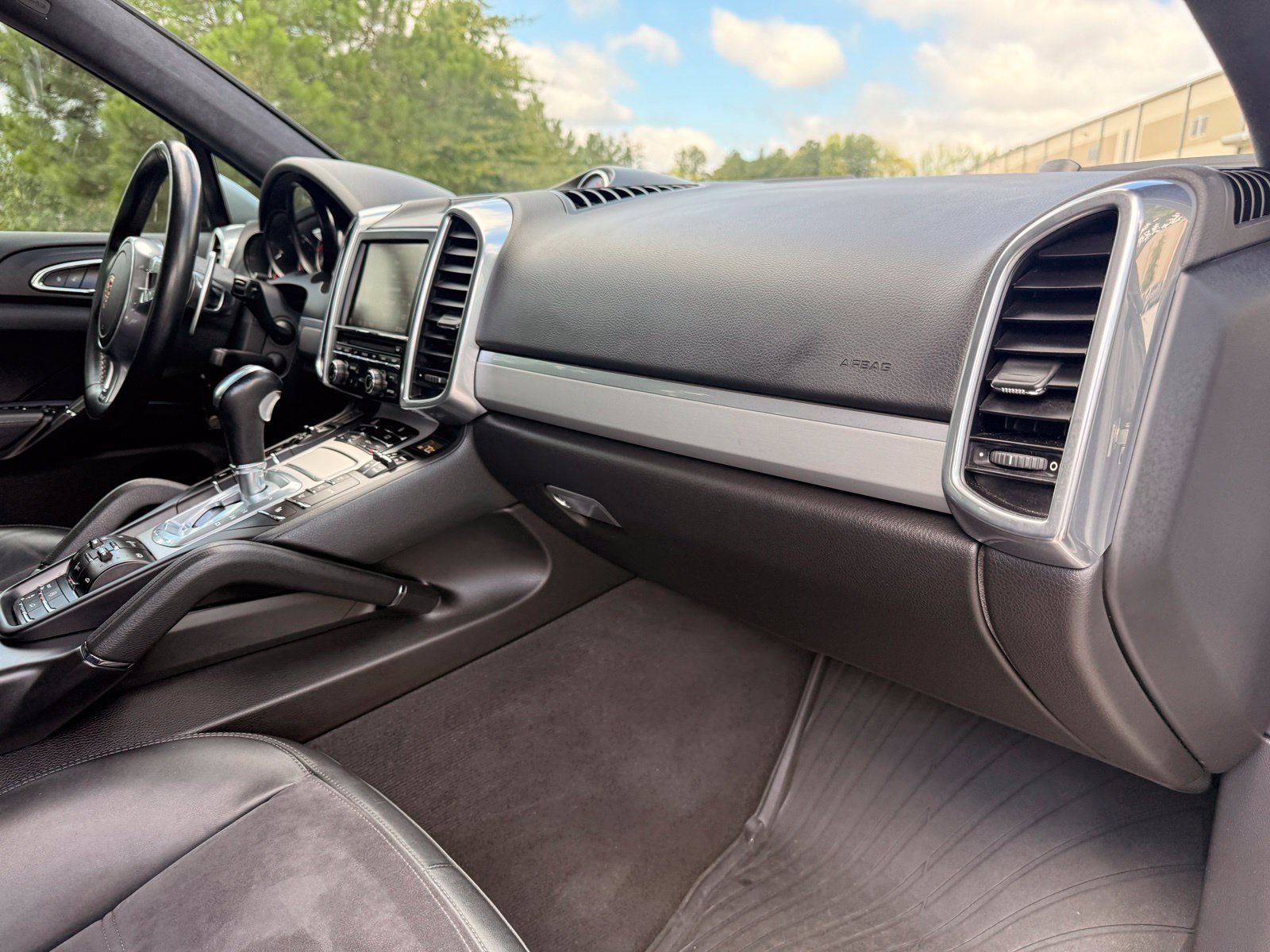Used 2013 Porsche Cayenne GTS AWD/4WD image 23