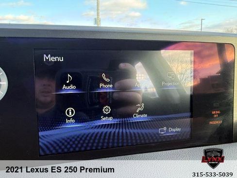 Used 2021 Lexus ES 250 w/ Premium Package image 16