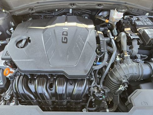 Certified 2025 Kia Sportage EX FWD image 30