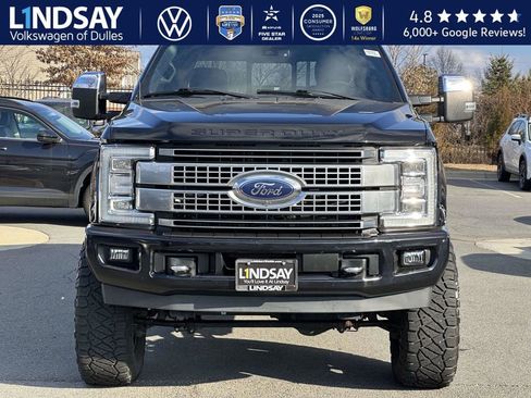 Used 2019 Ford F250 Platinum w/ Platinum Ultimate Package image 2