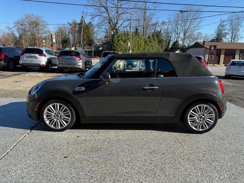 Used 2019 MINI Cooper S w/ Signature Upholstery Package image 3