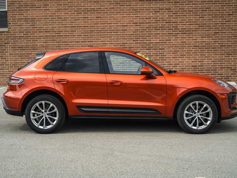 Used 2023 Porsche Macan AWD/4WD image 7