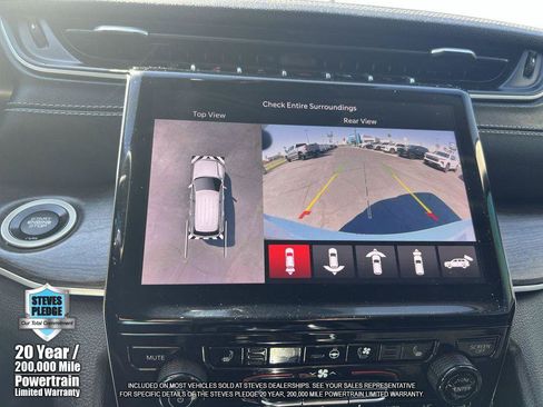 Used 2023 Jeep Grand Cherokee L Limited RWD image 19