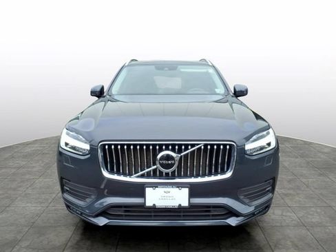 Used 2022 Volvo XC90 T6 Momentum w/ Climate Package AWD/4WD image 2